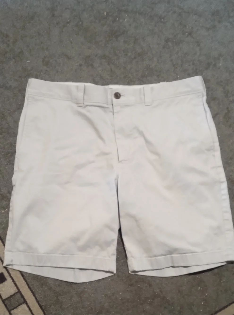 J. Crew Men's Flat-Front Shorts in White